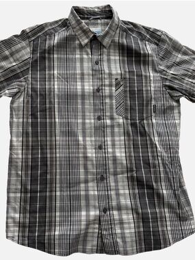Columbia Omni-Wick Men's LARGE Gray Plaid Short-sleeve Button-Up Shirt